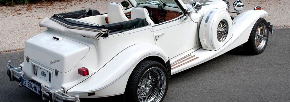 Un Cabriolet Excalibur de 888 Location Limousine Paris